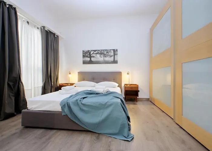 Piramide Charming Lägenhet